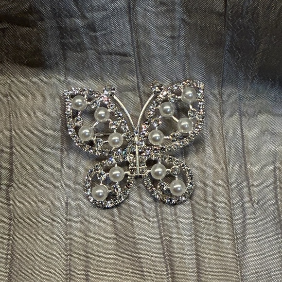 Embellished Black Beanie with Butterfly Detail - Picture 8 of 11